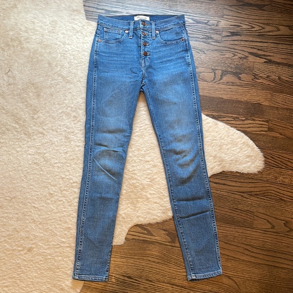 Madewell 10” High-Rise Skinny Jean with Button Front - Picture 7 of 8